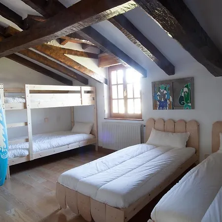 Moana Surf Hostel