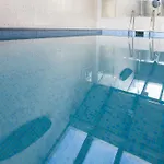 بيت شباب Moana Surf *