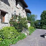 بيت شباب Moana Surf *