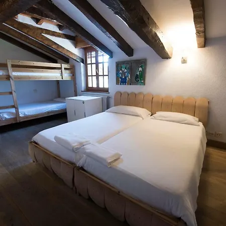 Moana Surf Hostel